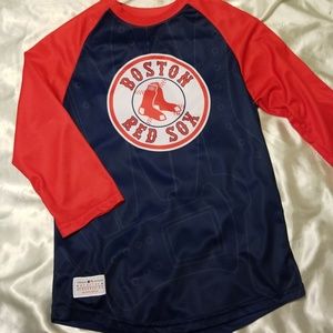 ⚾️💥 New! Boston Red Sox Raglan Top! ⚾️💥